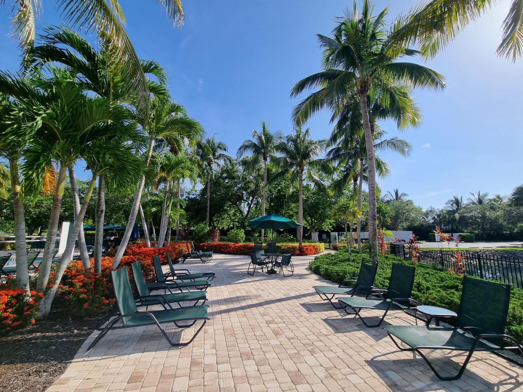 Stunning 2-Bedroom Plus Den Condo In Greenlinks Resort North North Naples Exterior foto